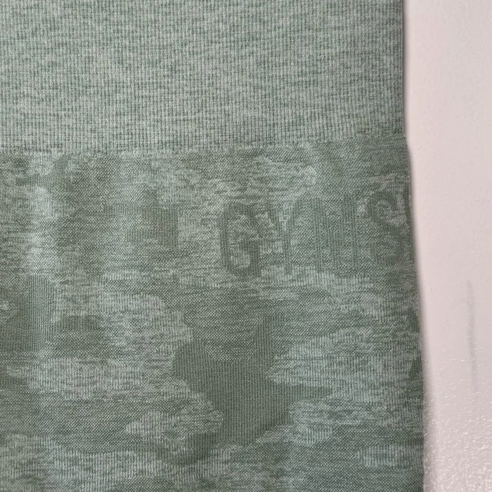 Gymshark Adapt Camo Seamless Leggings - Picture 4 of 15